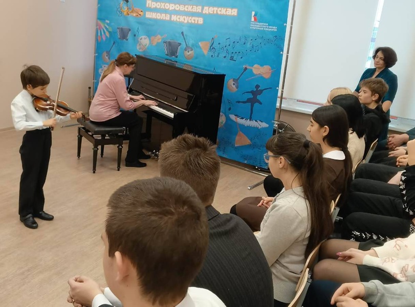 Педагог второй категории. Зарубежные школьные программы. Учебный план образовательного учреждения. Программа школы на год. Оброзовательные стандарт.